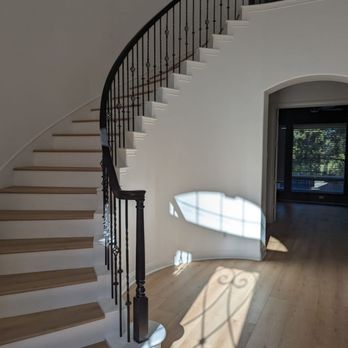 gray laminate floor installed by Austin Hardwood Flooring